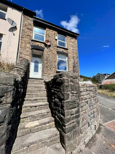 3 Bedroom End Of Terrace House To Rent In Howard Street, Clydach Vale, CF40
