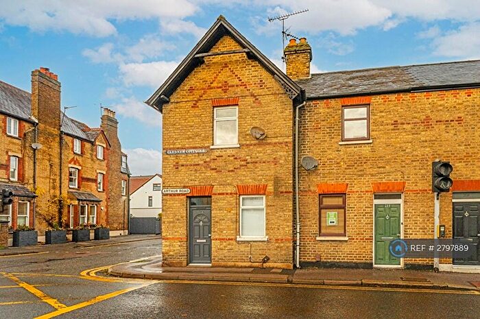 3 Bedroom End Of Terrace House To Rent In Arthur Road, Windsor, SL4