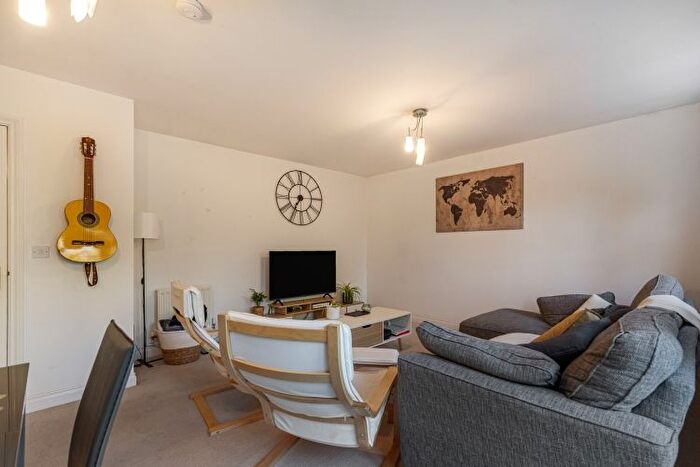 2 Bedroom Flat To Rent In Tanners Row, Wantage, OX12