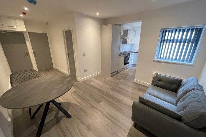 2 Bedroom Flat To Rent In Richmond Road Cardiff, CF24