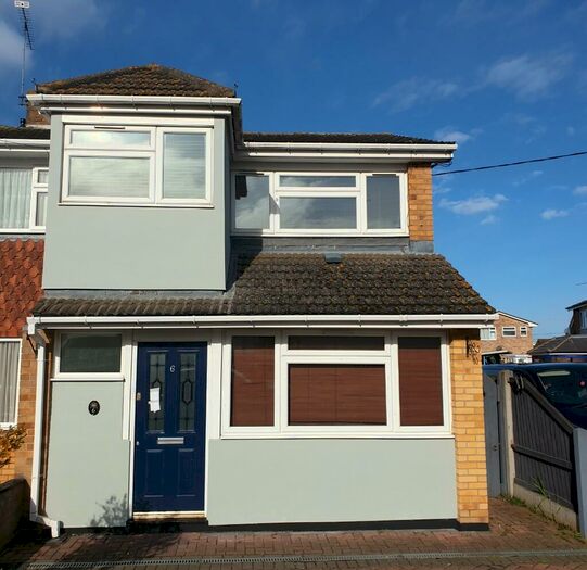 3 Bedroom Semi-Detached House To Rent In Lappmark Road, Canvey Island, Essex, SS8
