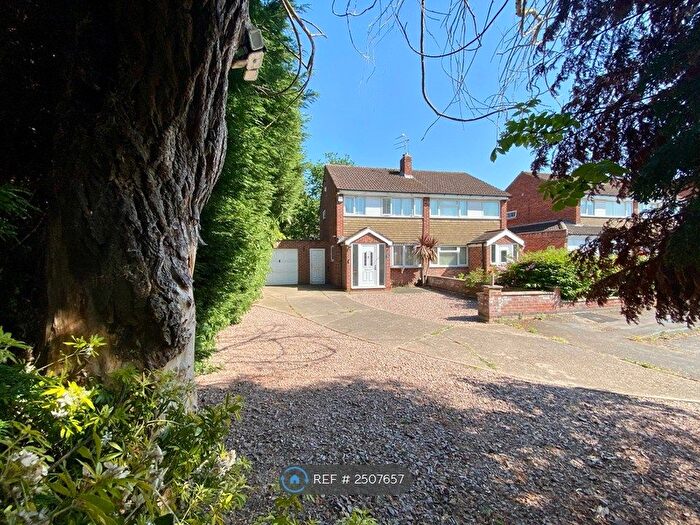 3 Bedroom Semi-Detached House To Rent In Thorny Close, Loughborough, LE11