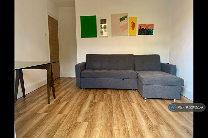 2 Bedroom Flat To Rent In Victoria Road, London, NW6