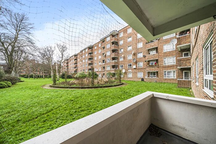 4 Bedroom Flat To Rent In Boundary Road, St. Johns Wood, NW8