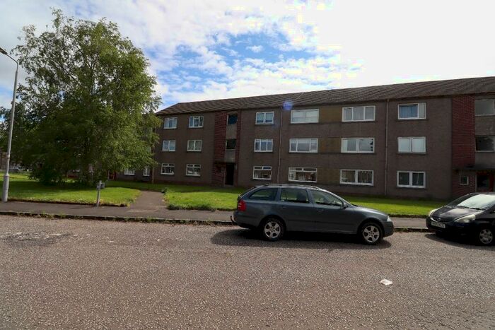 2 Bedroom Flat To Rent In Lang Avenue, Renfrew, Renfrewshire, PA4