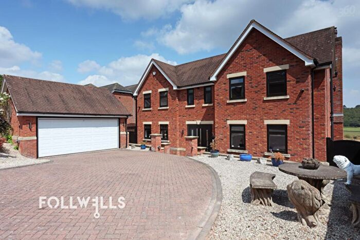 5 Bedroom Detached House For Sale In Walls Wood, Baldwins Gate, ST5