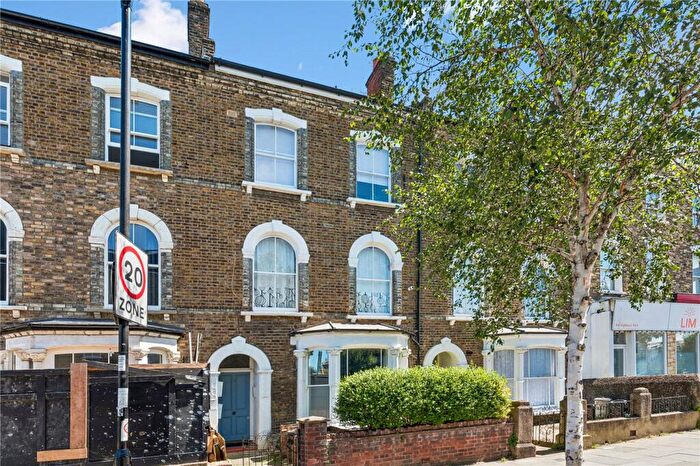 2 Bedroom Apartment For Sale In Riversdale Road, London, N5