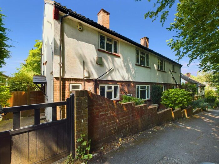 2 Bedroom Maisonette To Rent In Mill Place, Chislehurst, BR7