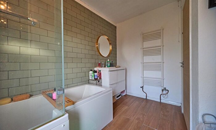 3 Bedroom End Of Terrace House For Sale In Baptist Walk, Hinckley, LE10