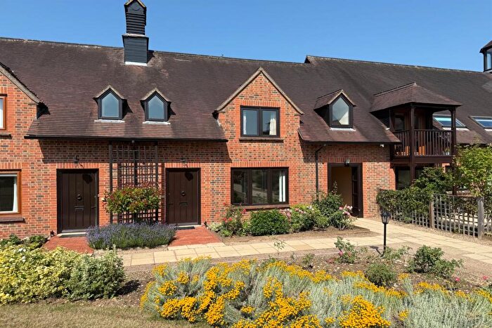 2 Bedroom Retirement Property For Sale In Lyefield Court, Emmer Green, Reading, RG4