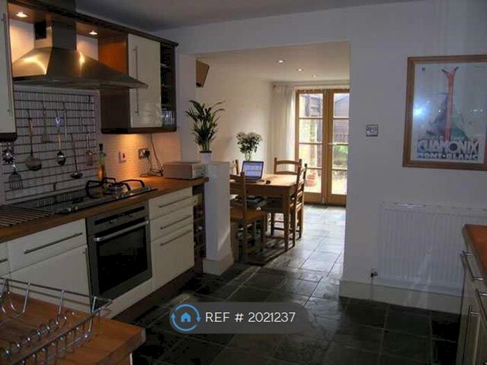 2 Bedroom End Of Terrace House To Rent In Banning Street, Greenwich, SE10