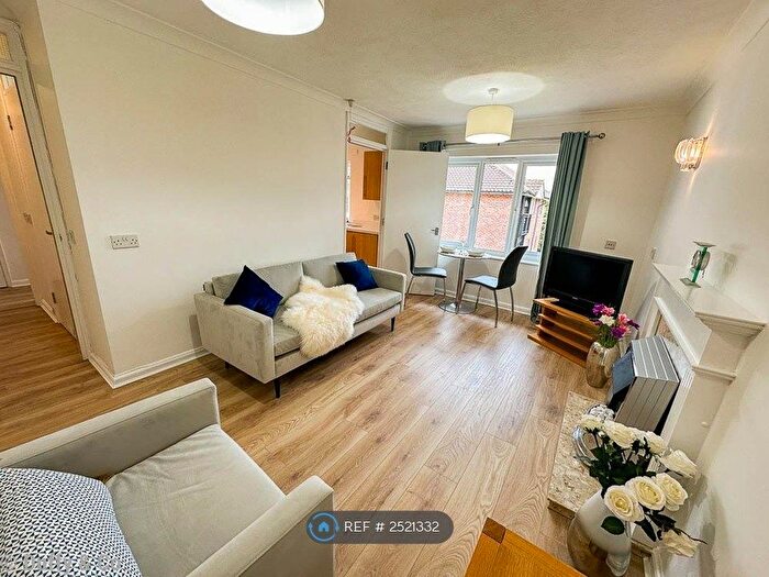 1 Bedroom Flat To Rent In Church Road, Haywards Heath, RH16