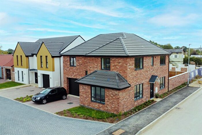 4 Bedroom Detached House For Sale In East Newlands, Somersham, Cambridgeshire, PE28