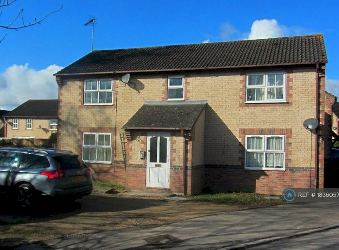 Studio To Rent In Pewsham, Chippenham, SN15