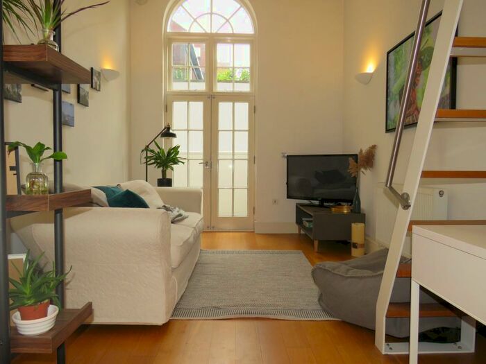 1 Bedroom Flat To Rent In Windsor Street, Leamington Spa, CV32