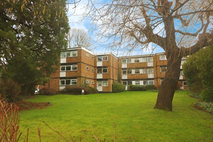 1 Bedroom Flat For Sale In Milton Road, Harpenden, AL5