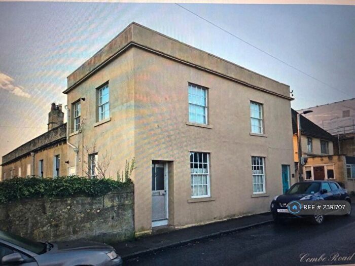 1 Bedroom Flat To Rent In Combe Road, Bath, BA2