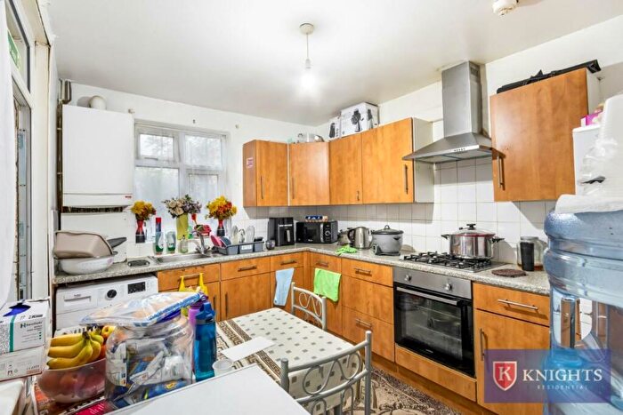 3 Bedroom Terraced House For Sale In Pretoria Road North, Edmonton Tottenham, London, N18