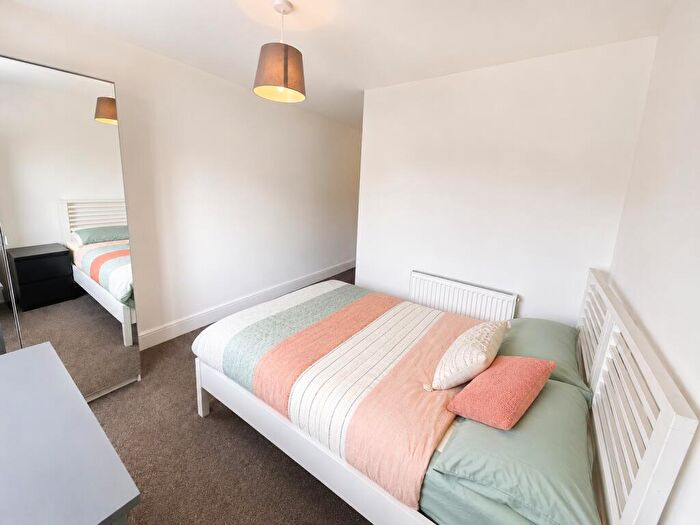 1 Bedroom Apartment To Rent In Flat, Radcliffe Road, West Bridgford, Nottingham, NG2