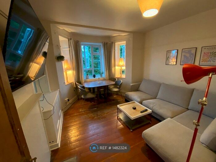 2 Bedroom Flat To Rent In London, London, SW9