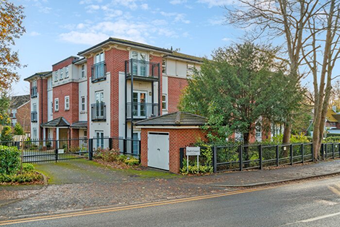 2 Bedroom Flat For Sale In Green Lane, Northwood, HA6