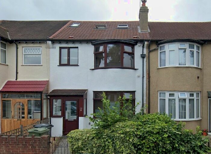 6 Bedroom Flat To Rent In Aberfoyle Road, London, SW16