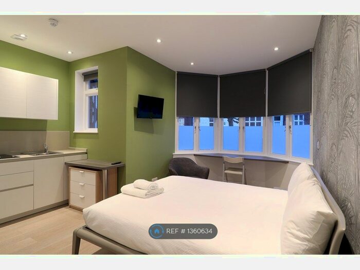 Studio To Rent In Lymington Road, London, NW6