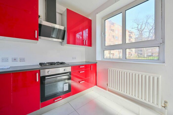 3 Bedroom Flat To Rent In Fielding House, South Hampstead, London, NW8