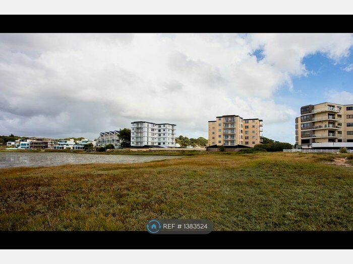 2 Bedroom Flat To Rent In Salterns Point, Poole, BH14
