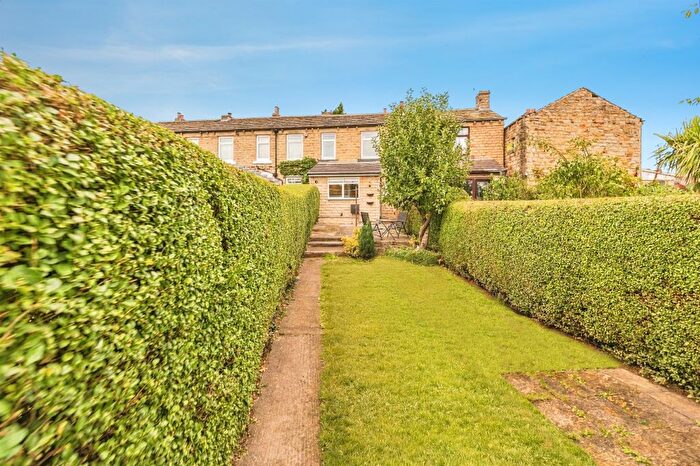 2 Bedroom Terraced House For Sale In South Terrace, Dewsbury, WF12