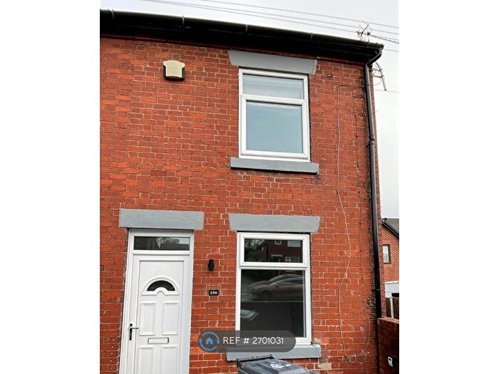 2 Bedroom Terraced House To Rent In High Street, Newcastle Under Lyme, ST5