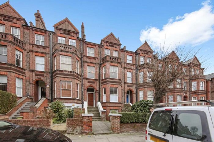 2 Bedroom Apartment To Rent In Goldhurst Terrace, South Hampstead, NW6