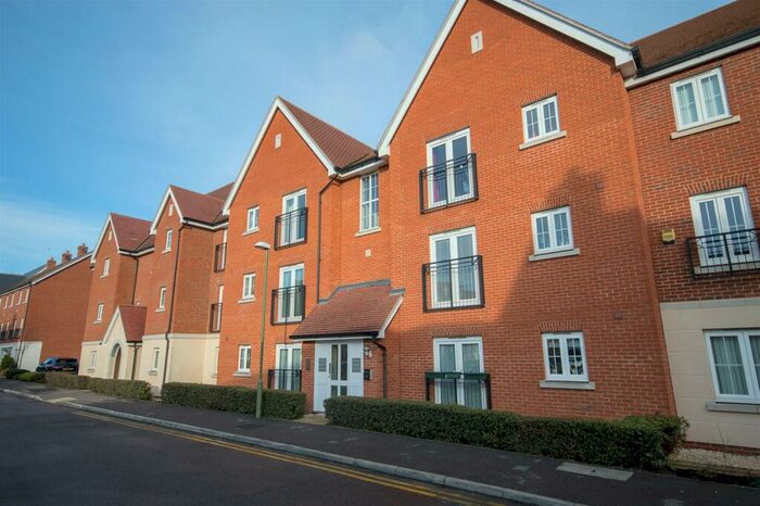 2 Bedroom Apartment To Rent In Sanville Gardens, Stanstead Abbotts, Hertfordshire, SG12