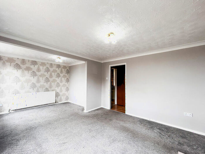 3 Bedroom SemiDetached House For Sale In Scunthorpe, DN17