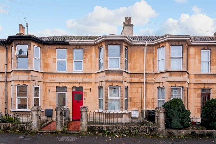 4 Bedroom Terraced House To Rent In Victoria Road, Bath, BA2