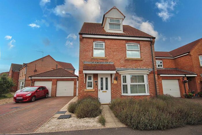 4 Bedroom Detached House For Sale In Ashcourt Drive, Hornsea, HU18
