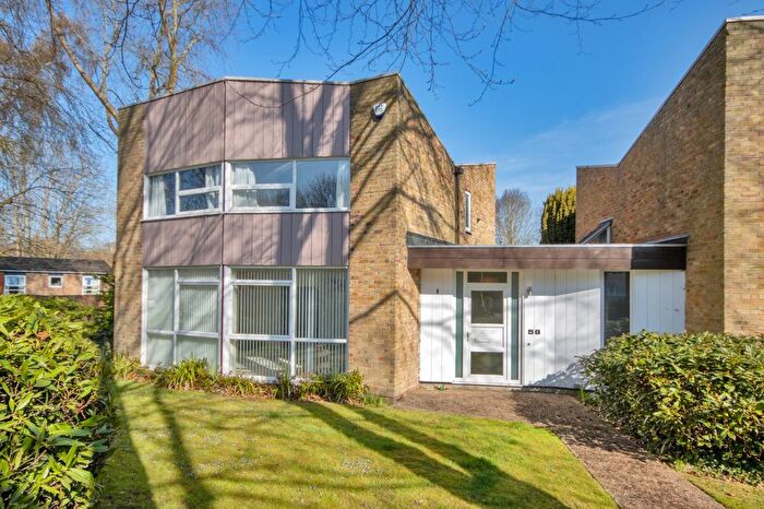 3 Bedroom End Of Terrace House For Sale In Lambardes, New Ash Green, Longfield, Kent, DA3