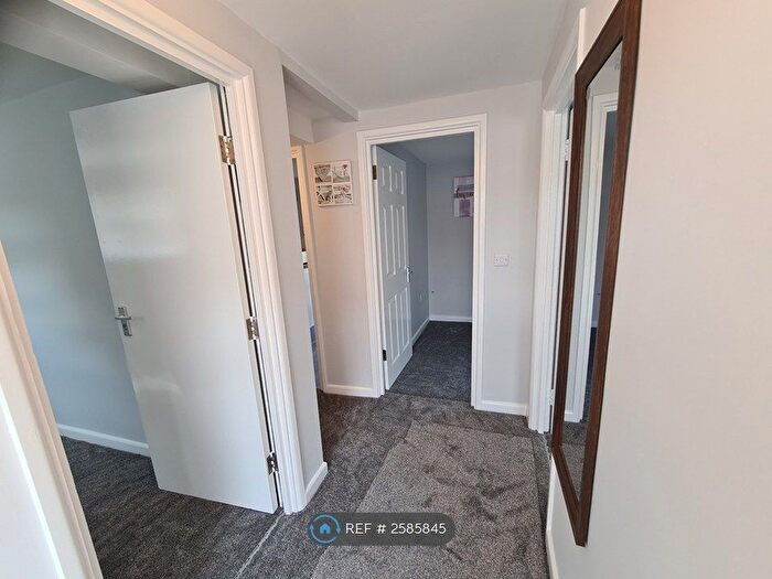 2 Bedroom Flat To Rent In Holyrood Walk, Corby, NN18