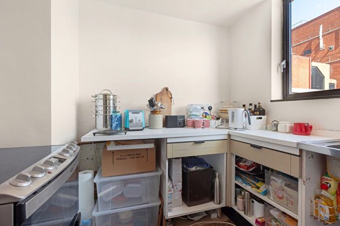 1 Bedroom Flat For Sale In Angel Walk, Hammersmith, London, W6