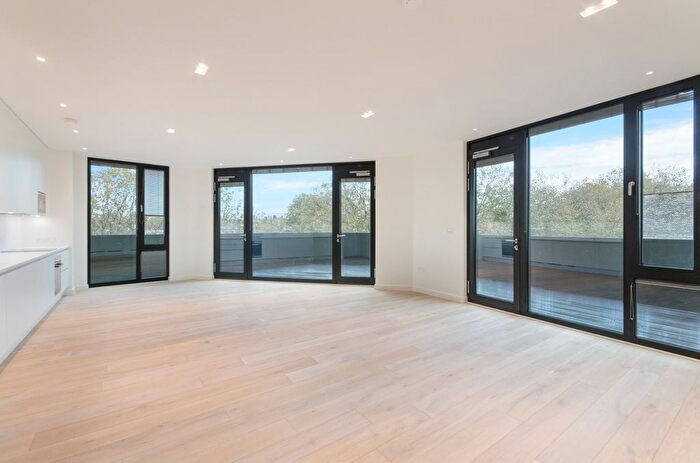 2 Bedroom Flat To Rent In Gensurco House, Rosebery Avenue, Clerkenwell, EC1R