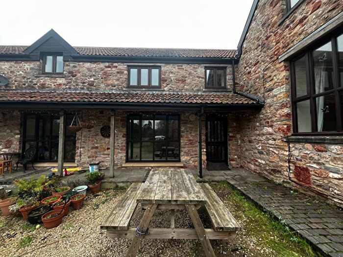 2 Bedroom Cottage To Rent In Chapel Pill Lane, Bristol, BS20