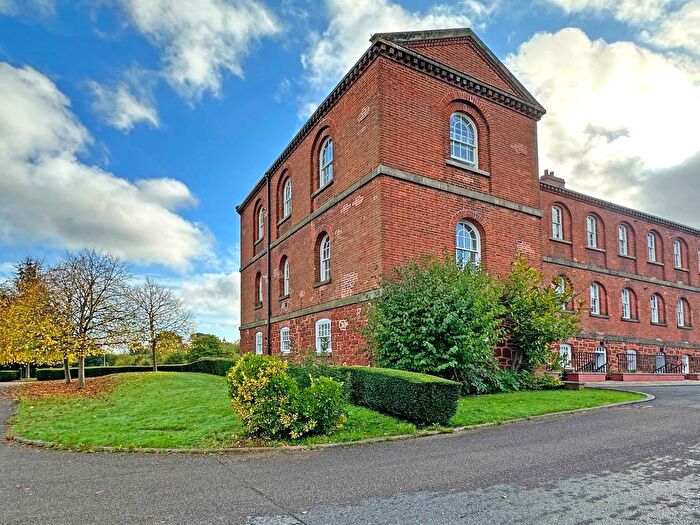 3 Bedroom Flat For Sale In Woodbury Walk, Exminster, EX6