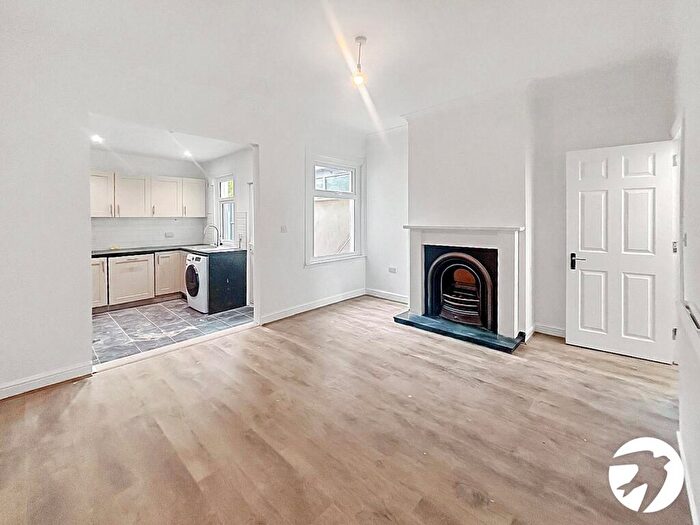 3 Bedroom Terraced House To Rent In Colney Road, Dartford, Kent, DA1