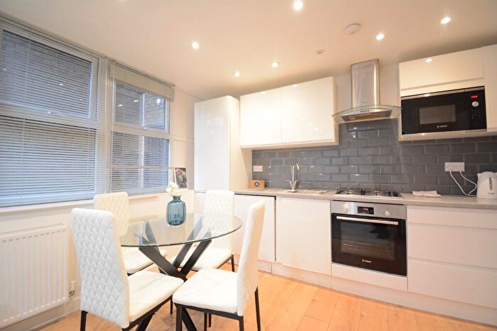 2 Bedroom Flat To Rent In Rickfords Hill, Aylesbury, HP20