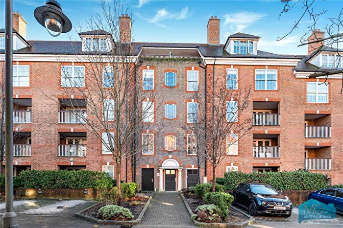 2 Bedroom Apartment For Sale In Gardenia Court, Ashridge Close, Finchley, London, N3