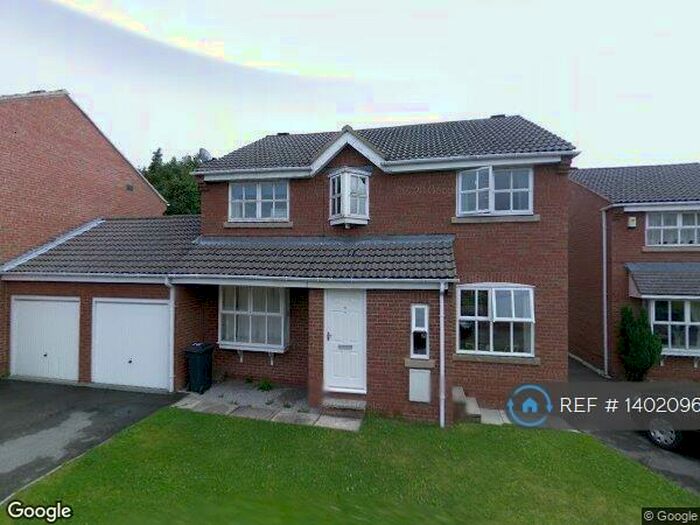 3 Bedroom Semi-Detached House To Rent In Bridge Court, Leeds, LS27