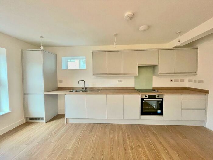 2 Bedroom Apartment To Rent In Ainsworth Court, Canterbury Street, Gillingham, ME7