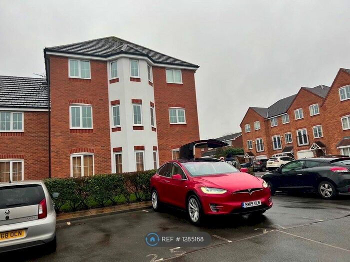 2 Bedroom Flat To Rent In Marston Green, Birmingham B37