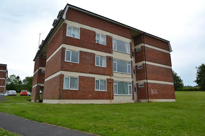 2 Bedroom Flat To Rent In Salisbury House, Wylye Road, Tidworth, SP9