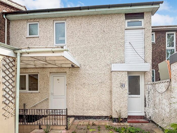 2 Bedroom Terraced House For Sale In Cledan, Newtown, SY16